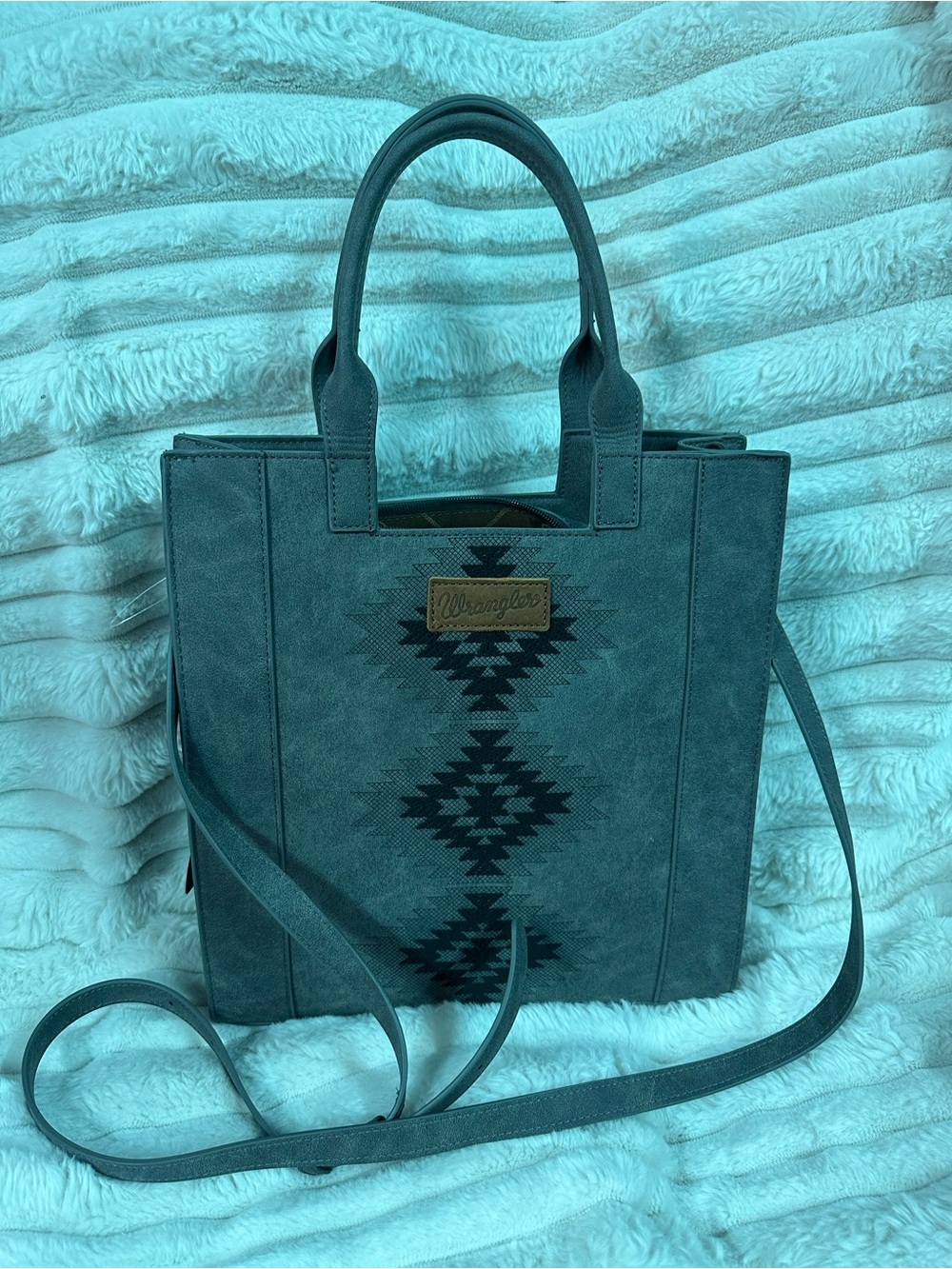 Wrangler Western Gray Geometric Pattern Tote Bag with Detachable Strap